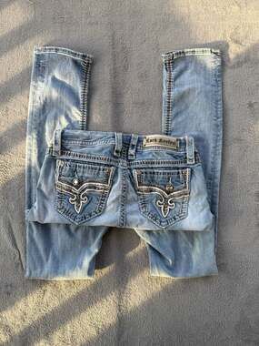 Rock Revival Betty Straight Distressed Fleur De Lis Jeans Size 28